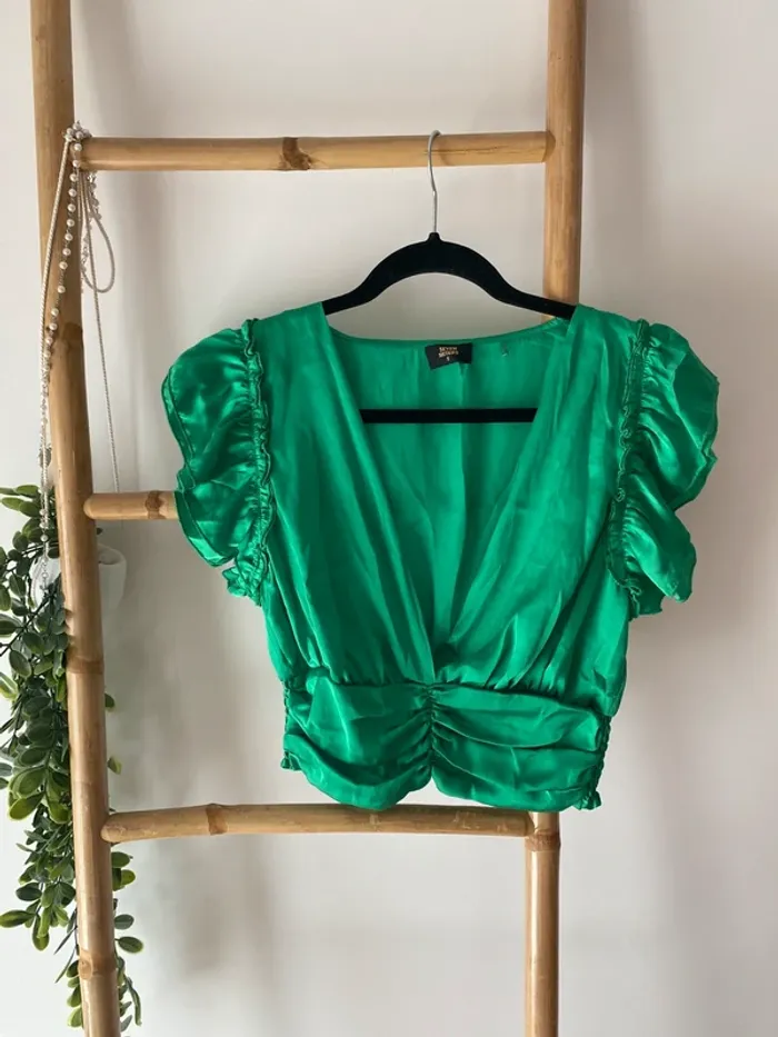 Top vert satiné