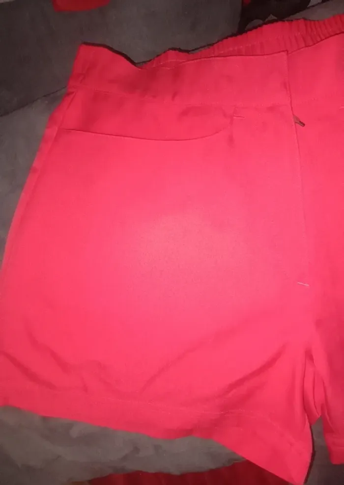 Short de sport rouge Adidas - photo numéro 2