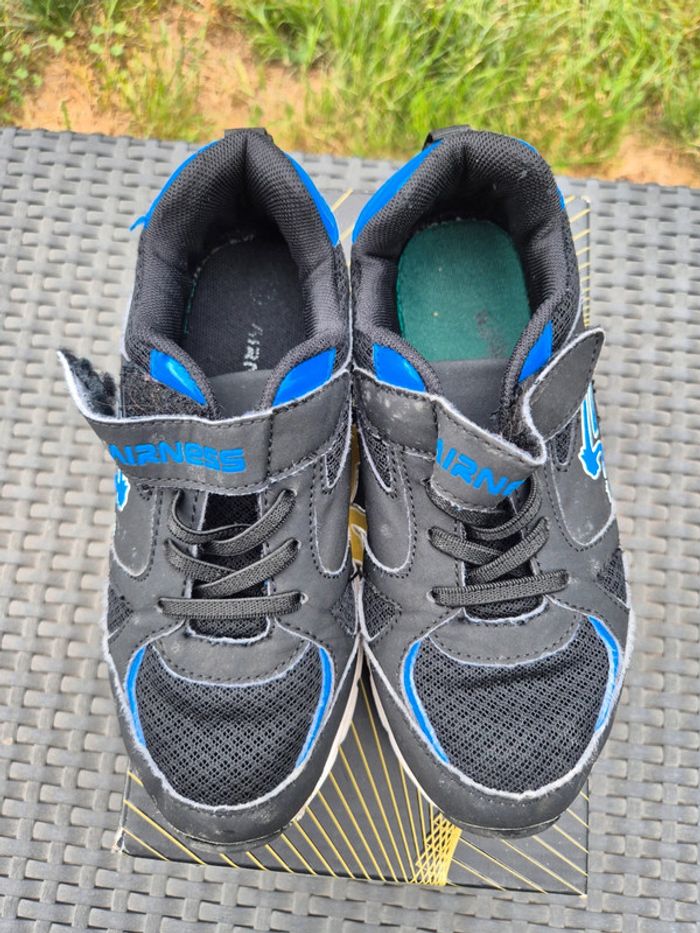 Baskets Ainess pointure 33 noir et bleu - photo numéro 4