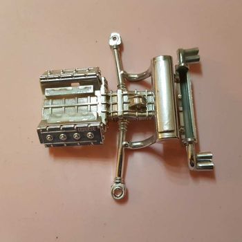 partie moteur pièce détachée miniature burago ferrari 348 tb 1/18 1/18e 1/18ème