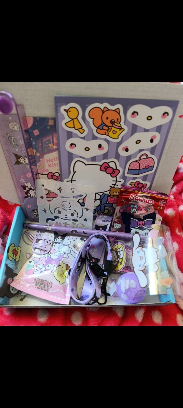 Box sanrio hello kitty kuromi