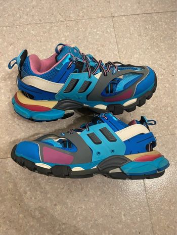 Basket femme bleu rose et grise 