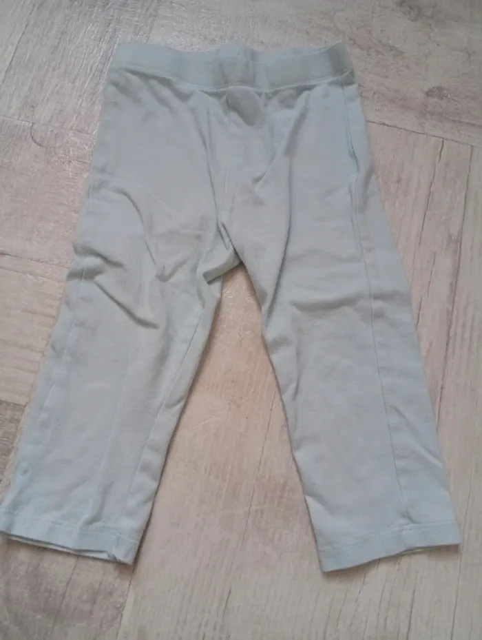 Pantacourt legging bleu ciel 4 ans