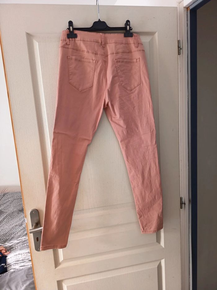 Pantalon femme saumon - photo numéro 3
