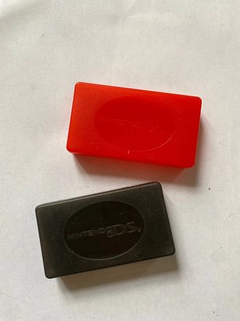 Lot de  boîtiers pour ds