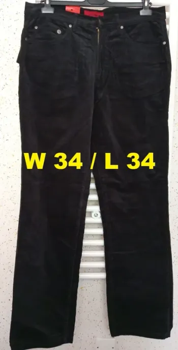 Pantalon en velours noir Pierre Cardin Taille W 34 / L 34