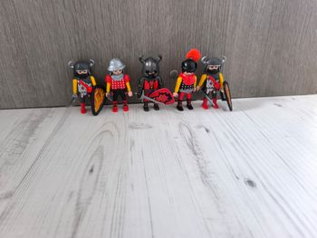 Chevaliers du dragon rouge playmobil
