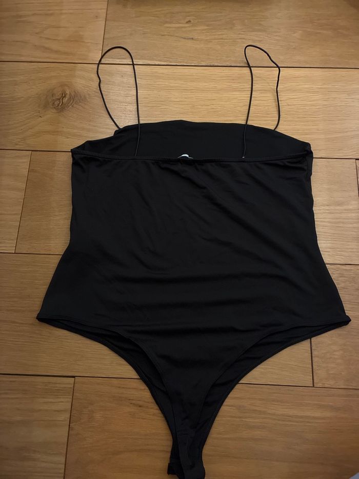 Bodie noir - photo numéro 2