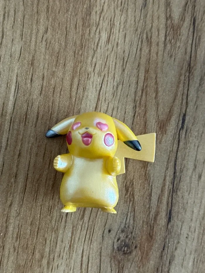 Lot figurine Pokémon Pikachu - photo numéro 7