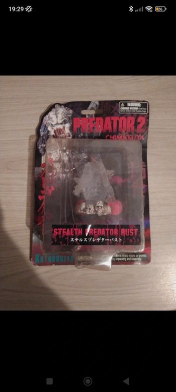 Figurine stealth predator 2 bust chimasuta 2005