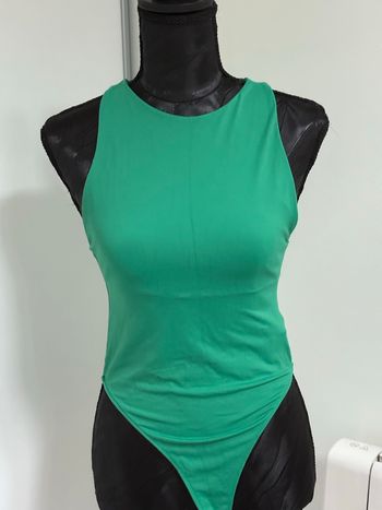 Body Zara vert taille M