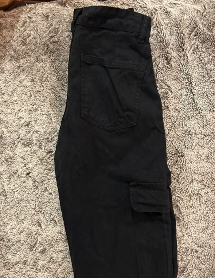 Cargo noir - photo numéro 2