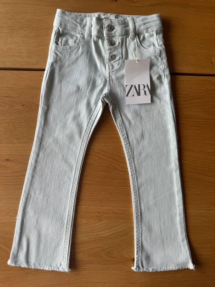 Pantalon vert d’eau coupe flair NEUF - Taille 4 Ans - photo numéro 2