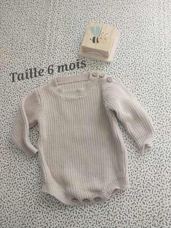 Body pull en maille bébé – Taille 6 mois
