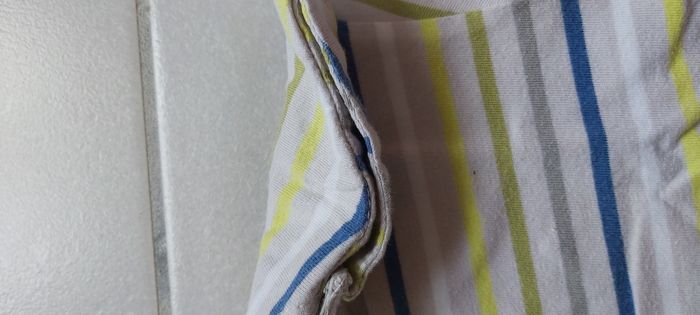 Tshirt manche courte 4 ans - photo numéro 4