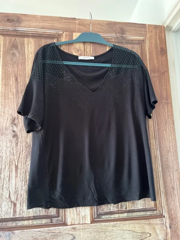 TEE shirt haut dentelle Promod