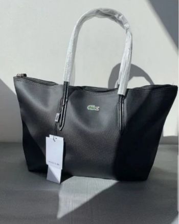 Sac  Lacoste taille L noir