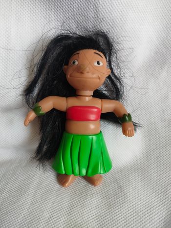 Figurine lilo dans le Disney lilo et Stitch