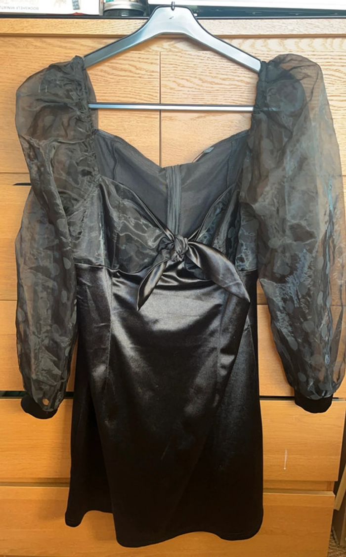 Robe noir satin Shein - photo numéro 2