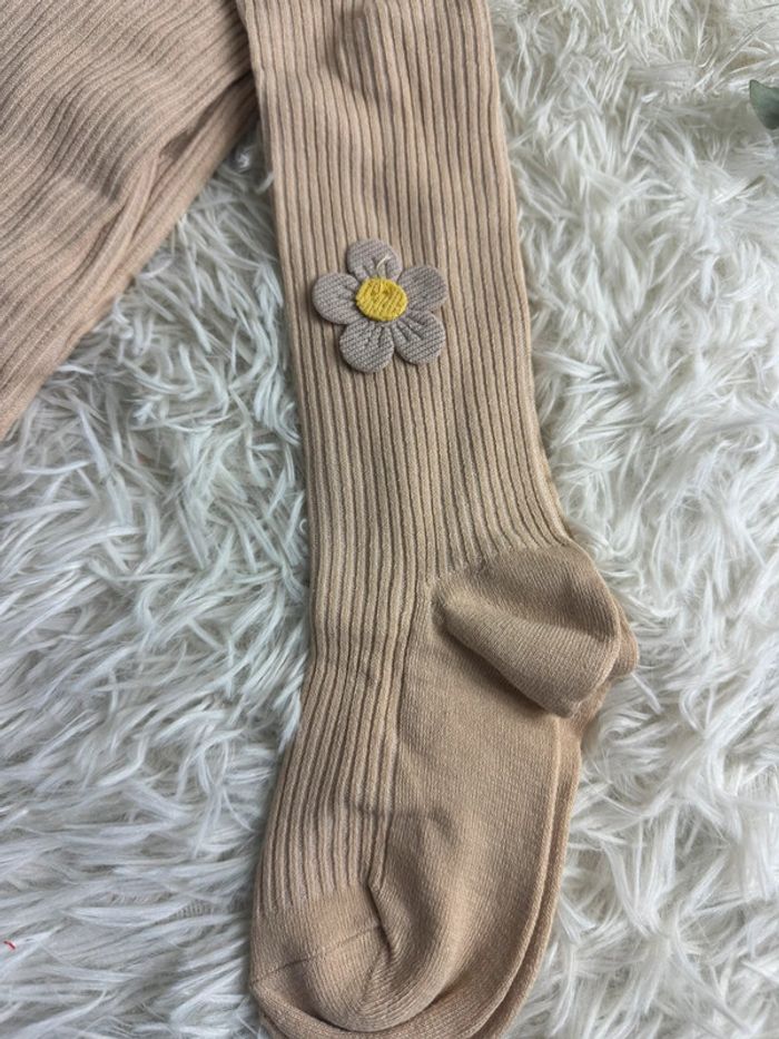 Paire de collant shein beige épais taille 4-6 ans - photo numéro 2