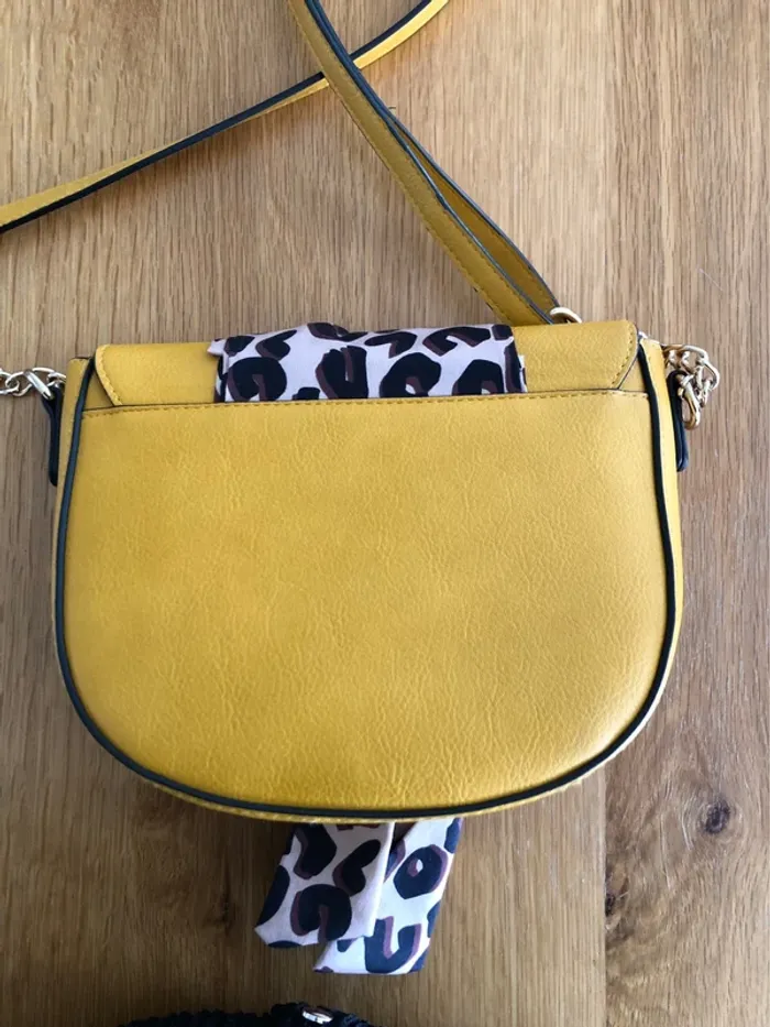 Sac à main à bandoulière - photo numéro 3