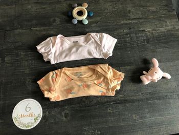 Bodies bébé, taille 6 mois, kiabi