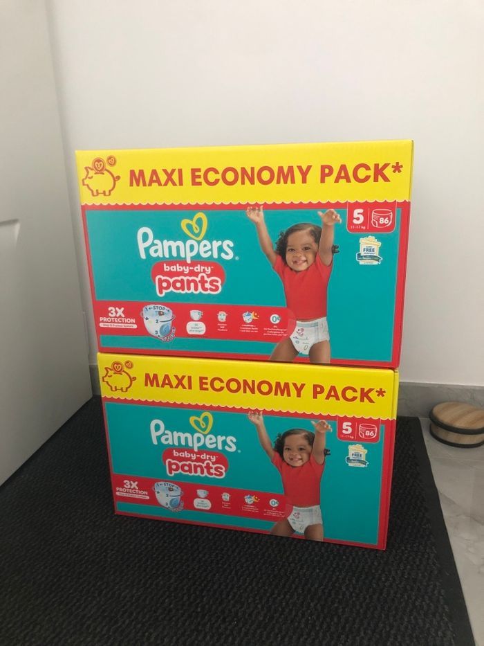 Lot 2 cartons Pampers pants taille 5
