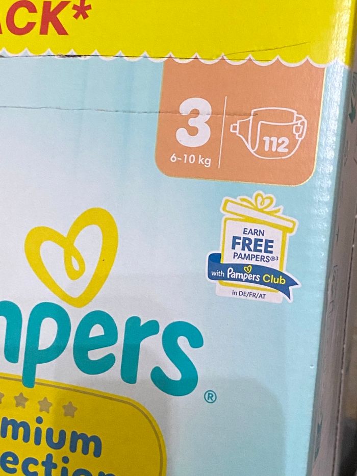 112 couches Pampers taille 3 premuim