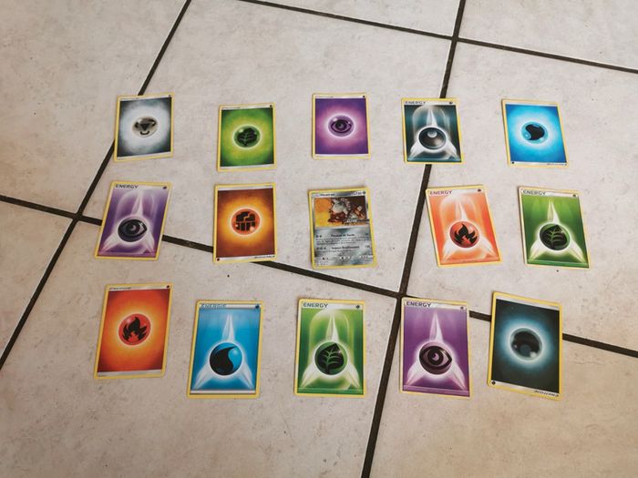 Lot de cartes Pokémon brillante heatran