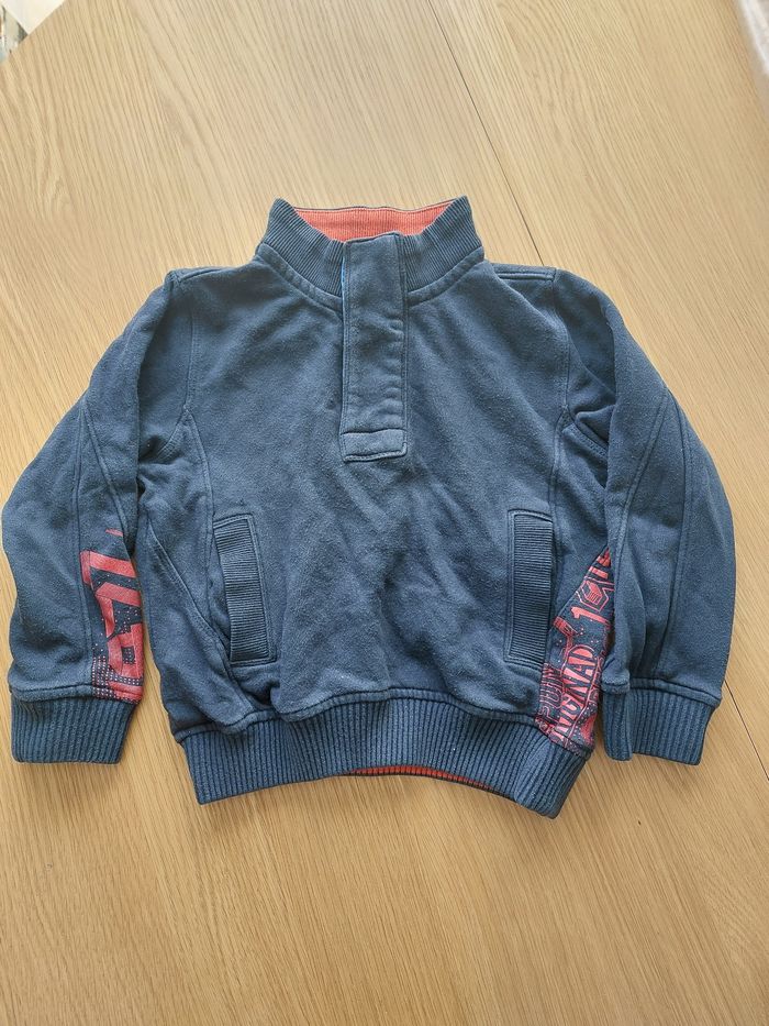 Lot 2 pulls 4 ans - photo numéro 3