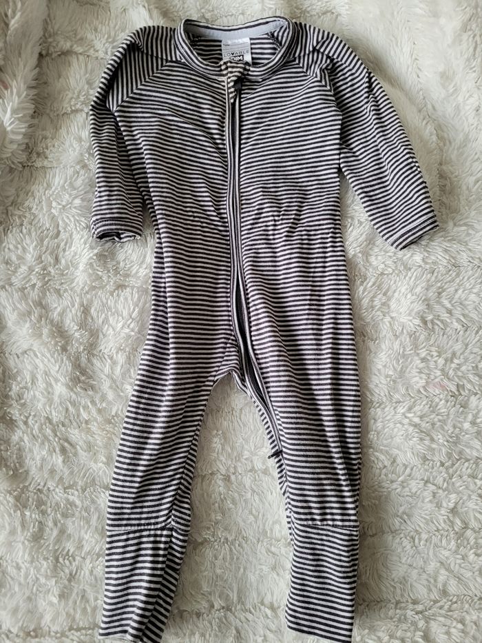 Lot de vêtements bebe 6 mois 36 pièces - photo numéro 9