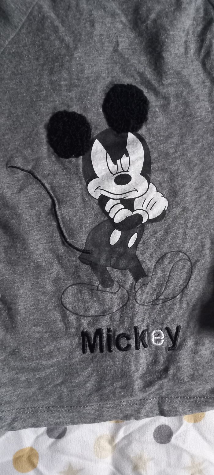Sous pull Mickey 12 mois - photo numéro 2