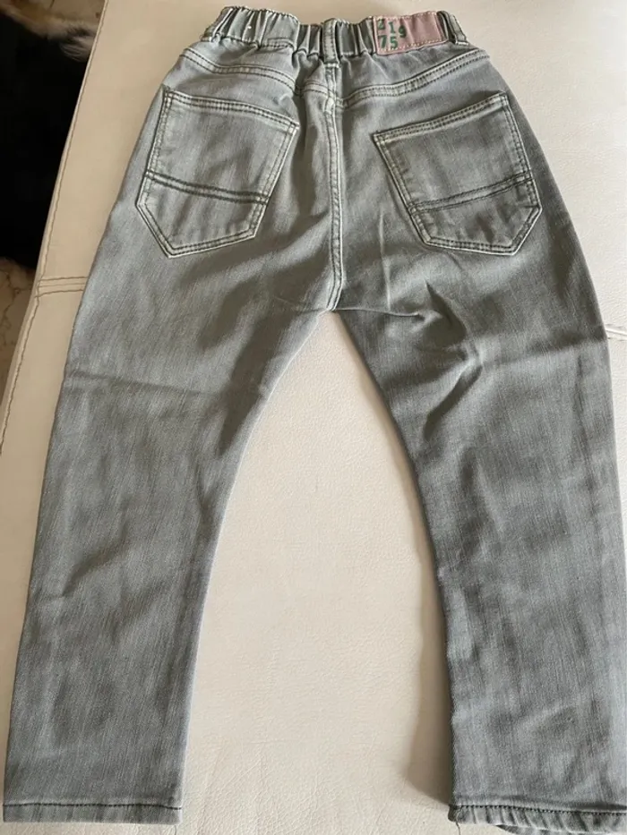 Lot 2 jeans Zara 104 cm - photo numéro 6