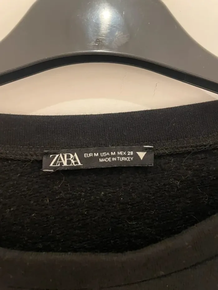 Sweat manche dentelle Zara - photo numéro 2