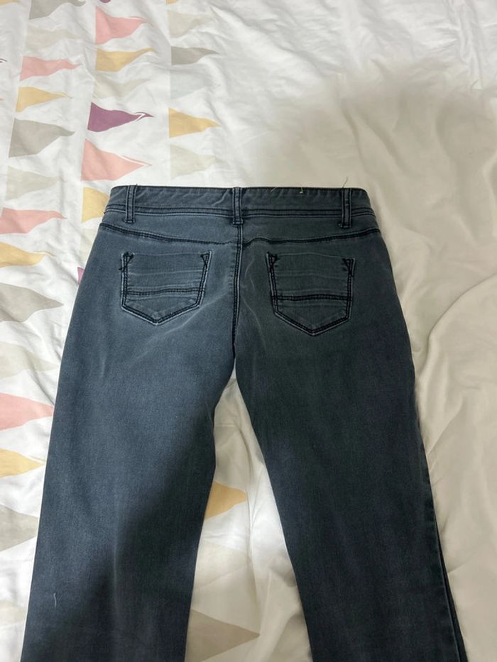Jean vintage taille 38 - photo numéro 3