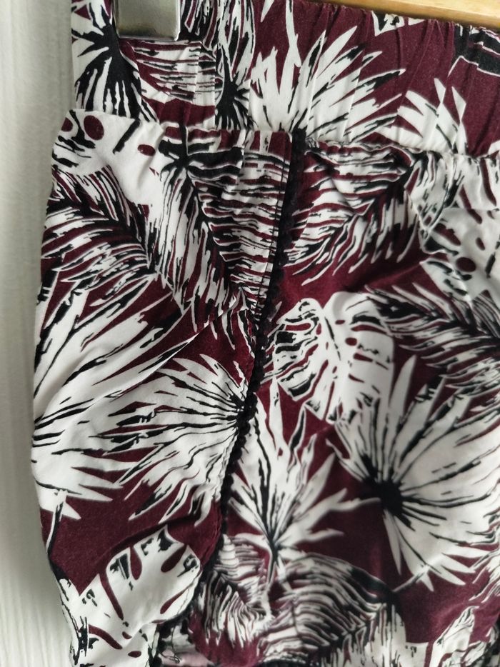 Short court - Ado Fille - photo numéro 3