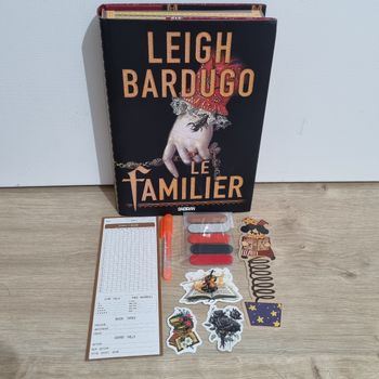 Box Le familier Leigh Bardugo + Goodies
