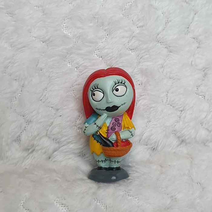 Petite figurine Sally Disney l'étrange Noël de Mr Jack - photo numéro 1