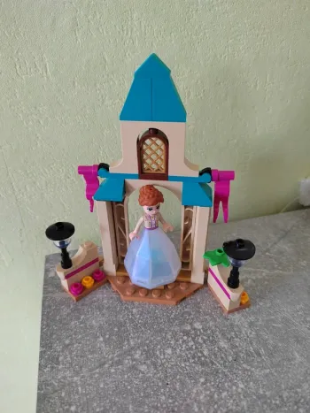 Lego Anna