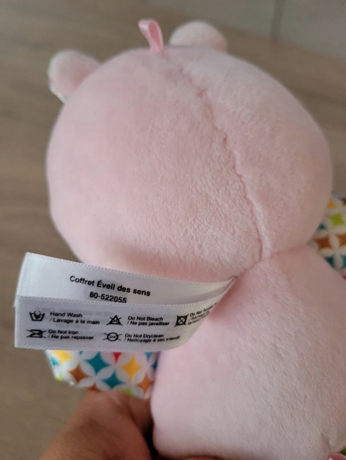 Livre et peluche d'éveil - photo numéro 6