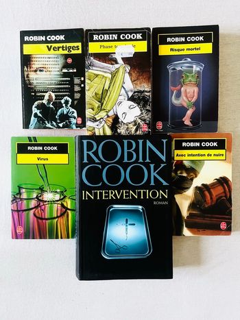 Lot Robin Cook