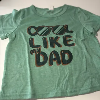 T-shirt vert à écriture