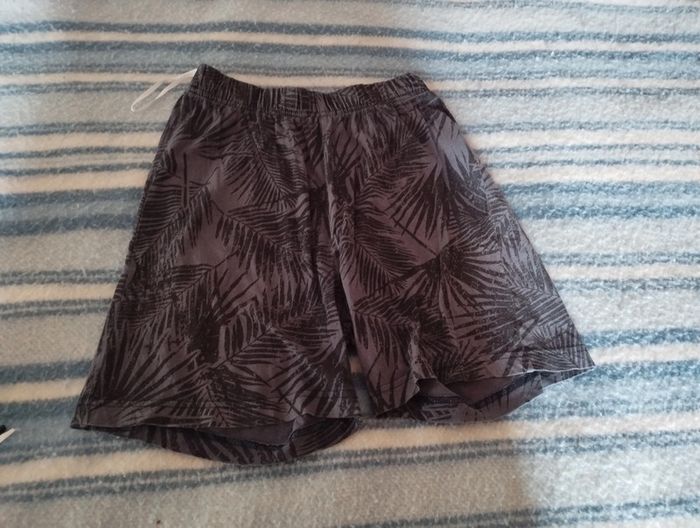 Lot 5 short 12 ans - photo numéro 4