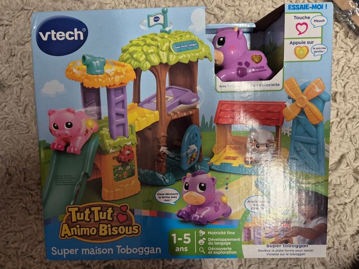 Super maison toboggan tut tut animo bisous neuf