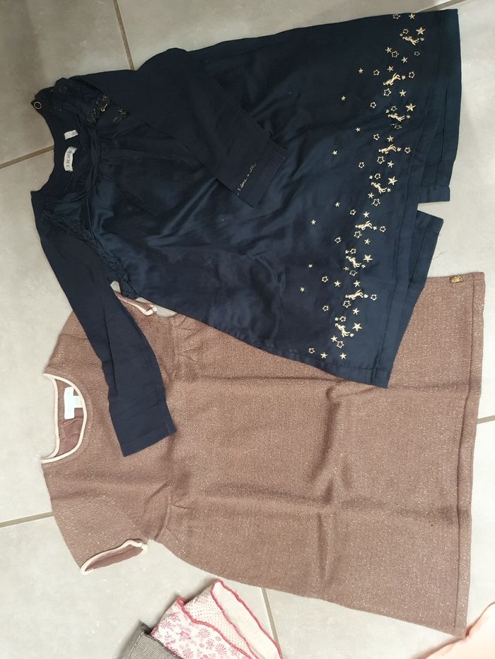 Lot vêtements fille 2 ans - photo numéro 2