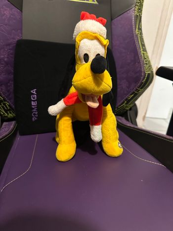 Peluche sonore plutôt noel Disney 