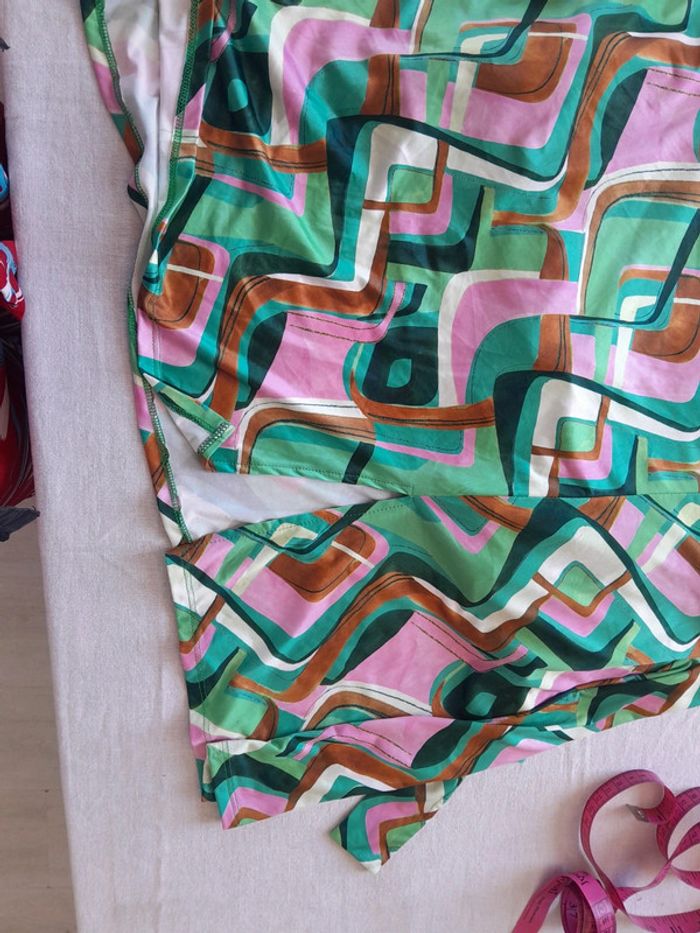 Jolie robe à motifs Cams neuve avec etiquette - photo numéro 8