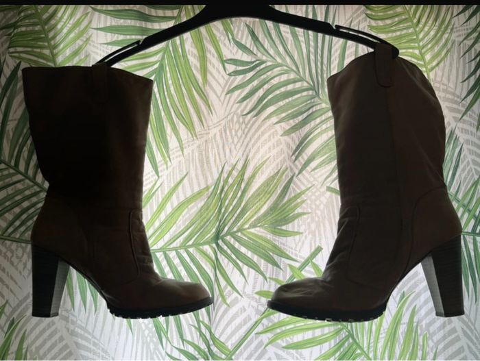 Magnifiques bottes lauréana alliant élégance et modernité. - photo numéro 2