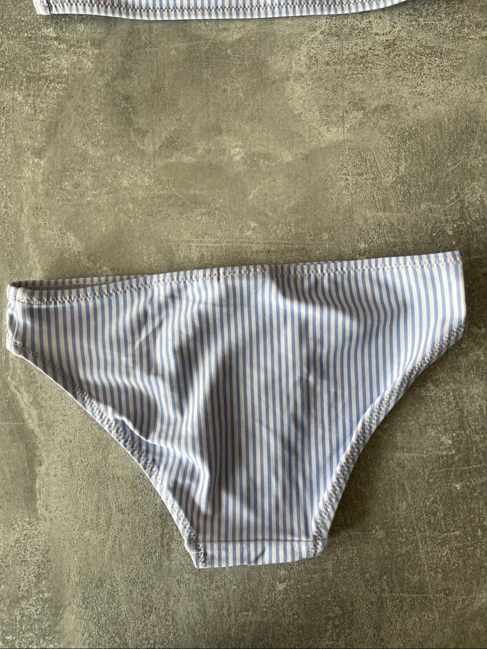Maillot de bain 2 pièces rayé bleu - Minnie fille 5 ans - photo numéro 4