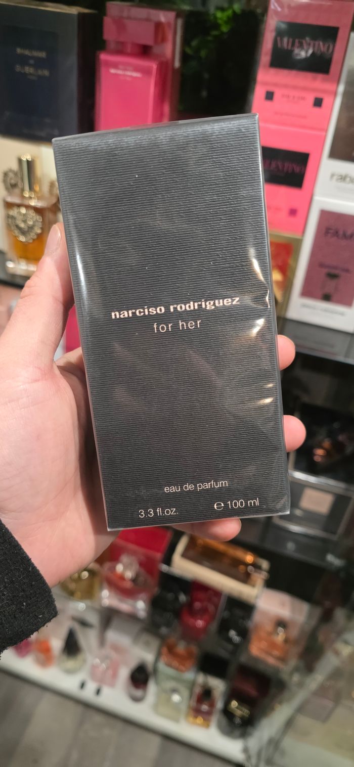 Narciso Rodriguez for her - photo numéro 1